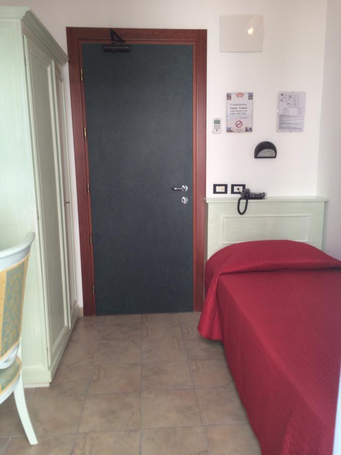 Hotel Marilena Riccione Exterior photo